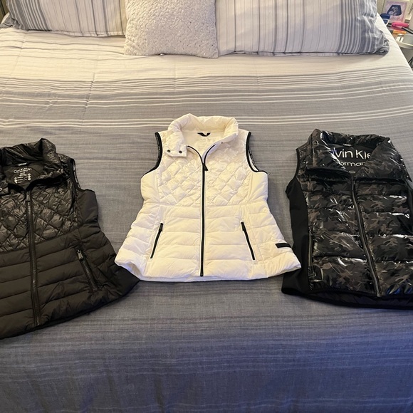 3 Calvin Klein Performance Women's Zip-Up Vests - Picture 11 of 16